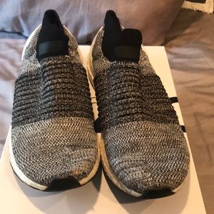 Ultra boosts lace less (Oreo)